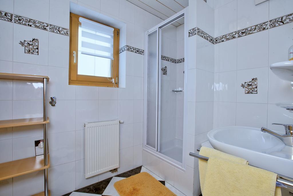 Apartment Ferienwohnung Bacher クリムル 部屋 写真