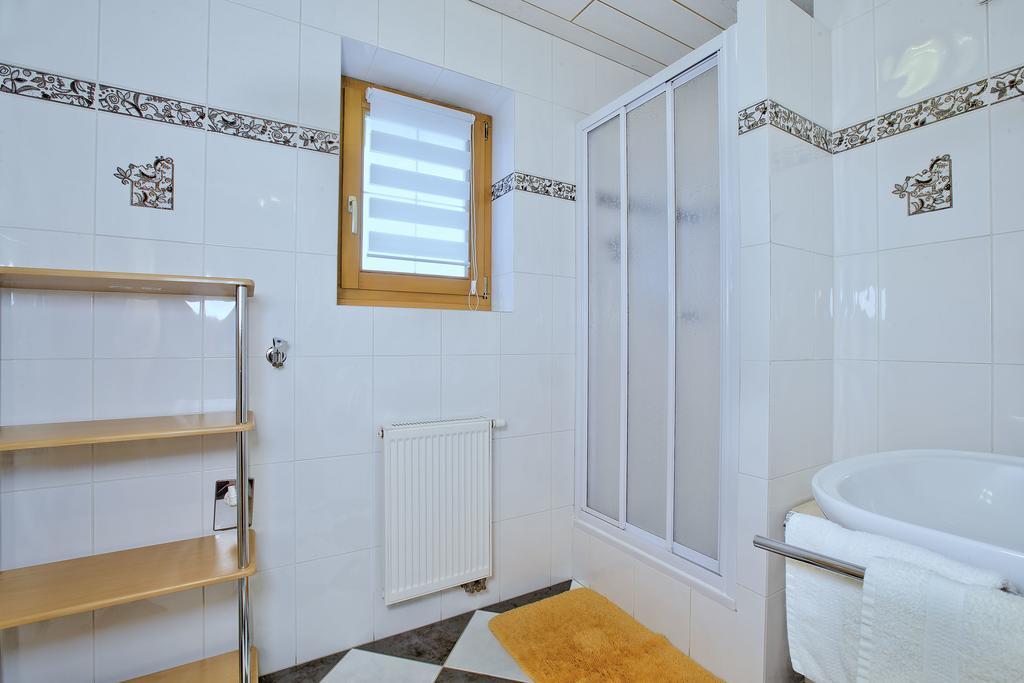 Apartment Ferienwohnung Bacher クリムル 部屋 写真